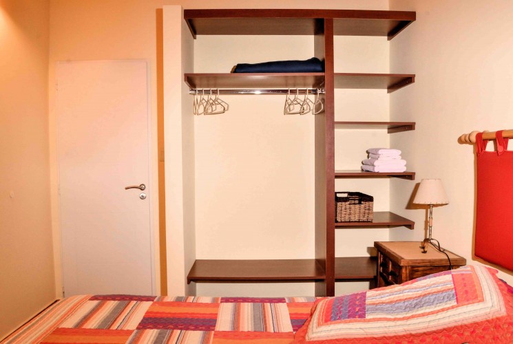 img/inmuebles/naranja_mueblo_dormitorio-1.jpg